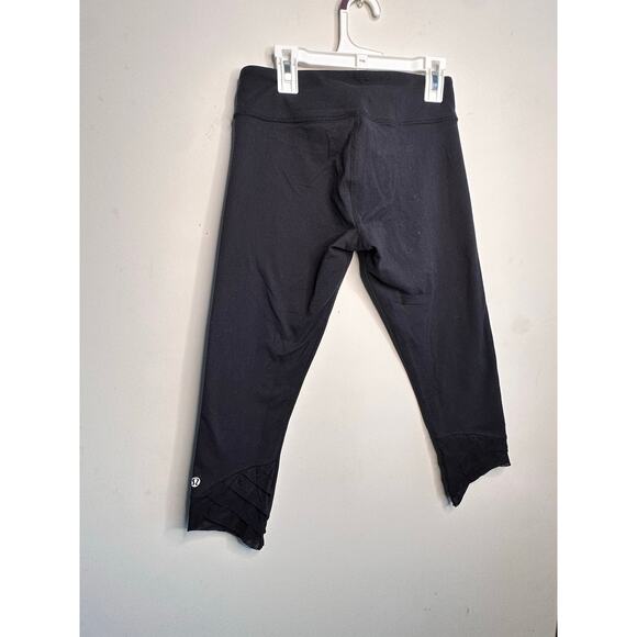 Lululemon Athletica Emerge Crop leggings - Picture 1 of 6